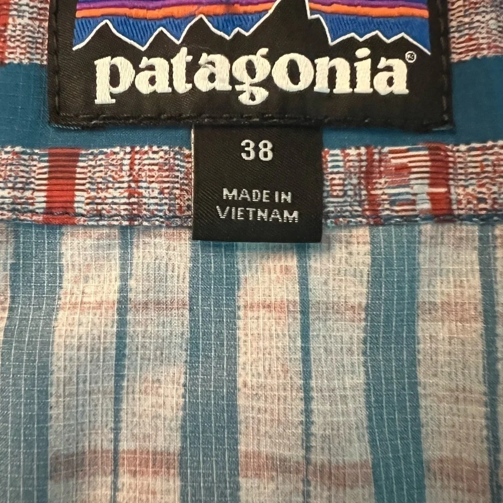 PATAGONIA MEN’S SWIM TRUNKS TEAL AND RUST ABSTRACT PATTERN SIZE 38